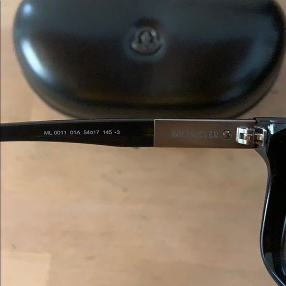 Moncler Sunglasses ML0011 01A Shiny Blk/Smoke Lens - Picture 8 of 8